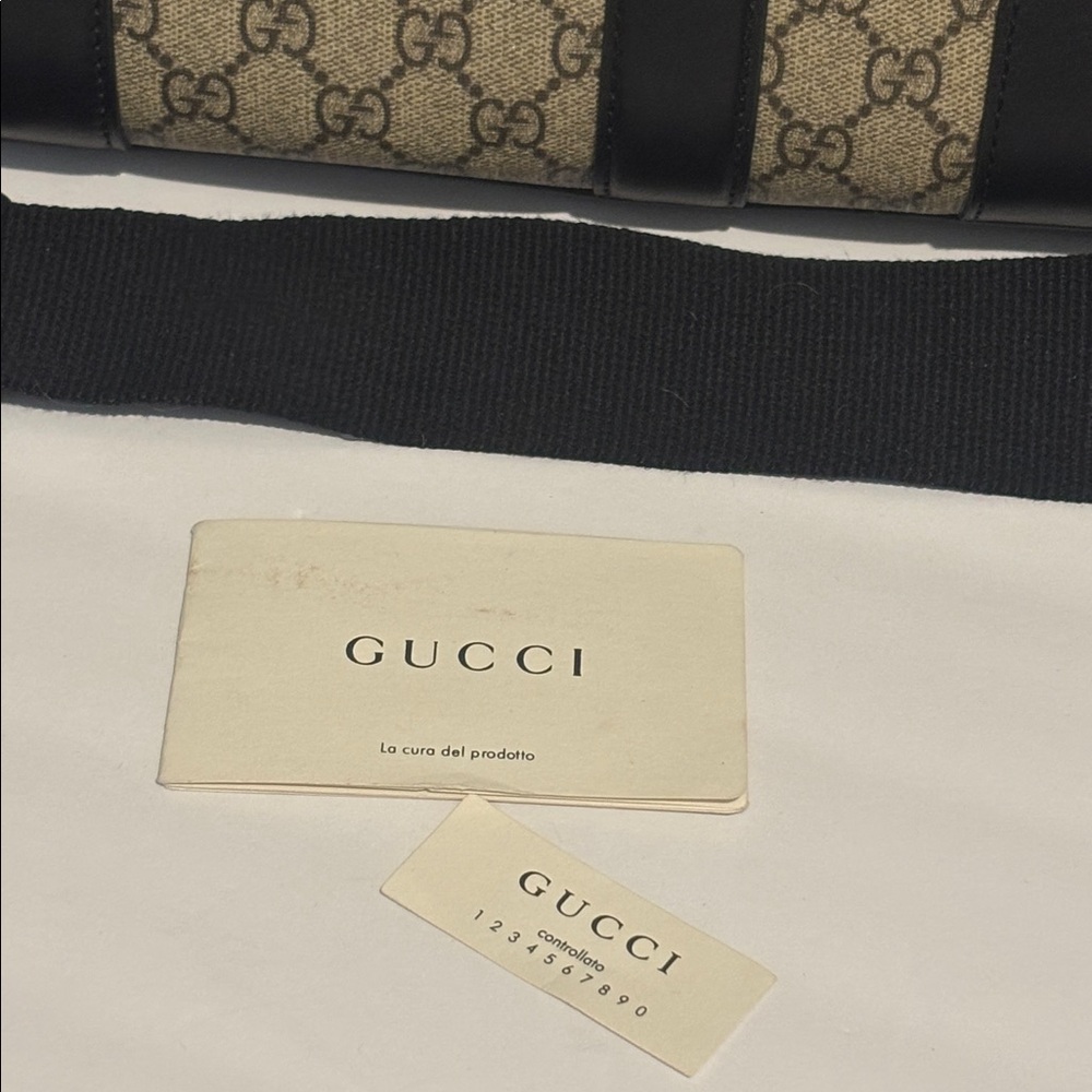 Gucci Beige and Black Briefcase - Picture 5 of 16